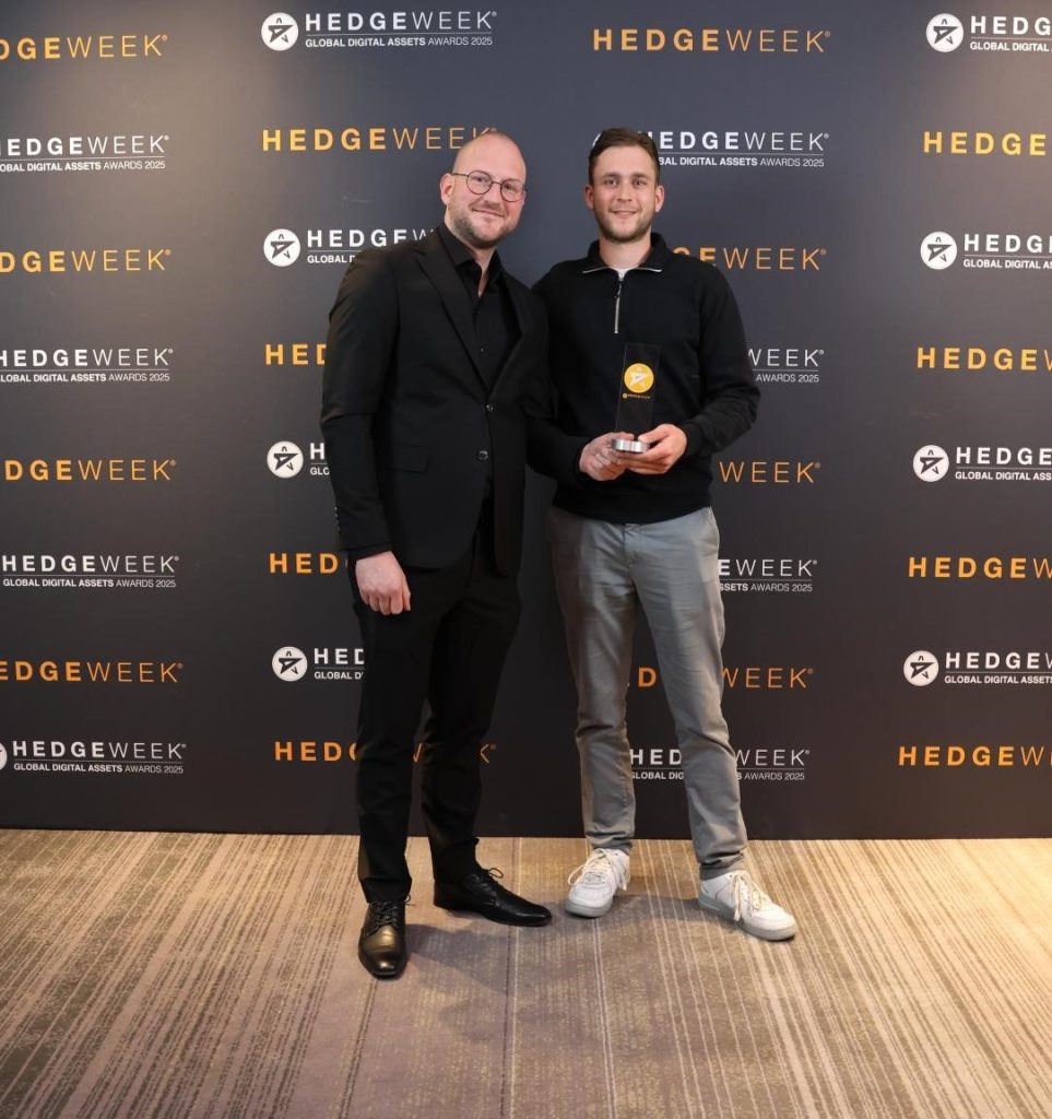 جوایز جهانی داراییهای دیجیتال Hedgeweek 2025